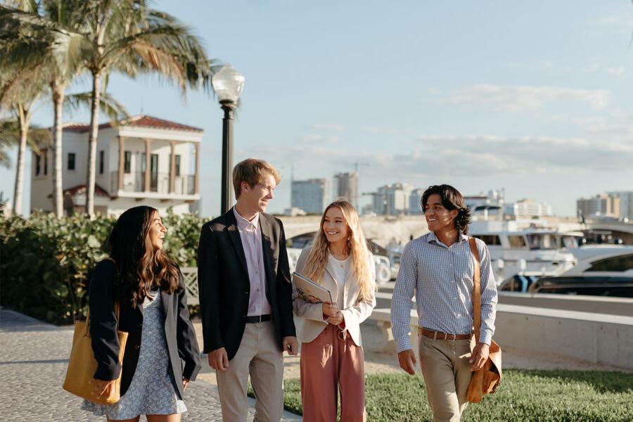 master of business administration mba students walk near the intercoastal waterway in 西<a href='http://icqz.ebay126.com/'>推荐全球最大网赌正规平台欢迎您</a>.